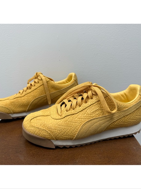 Puma Shoes - PUMA Roma Embossed Yellow Gold Logo Leather Suede Sneakers RARE
